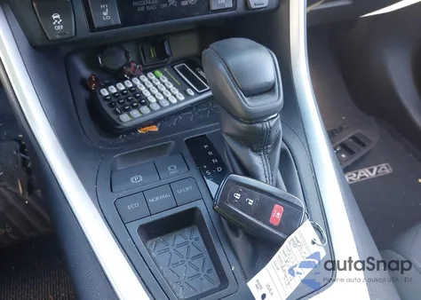 2020 Toyota Rav4 Xle from USA, damaged, VIN 2T3W1RFV1LW064806